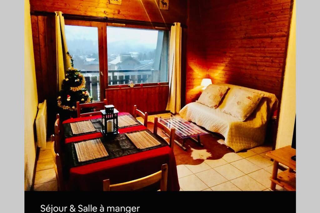 Superbe Appartement Au Centre De Samoëns Exterior foto